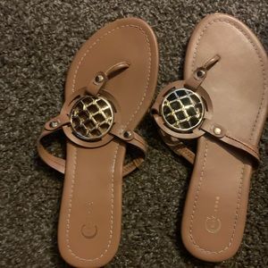 Women’s sandals size 9